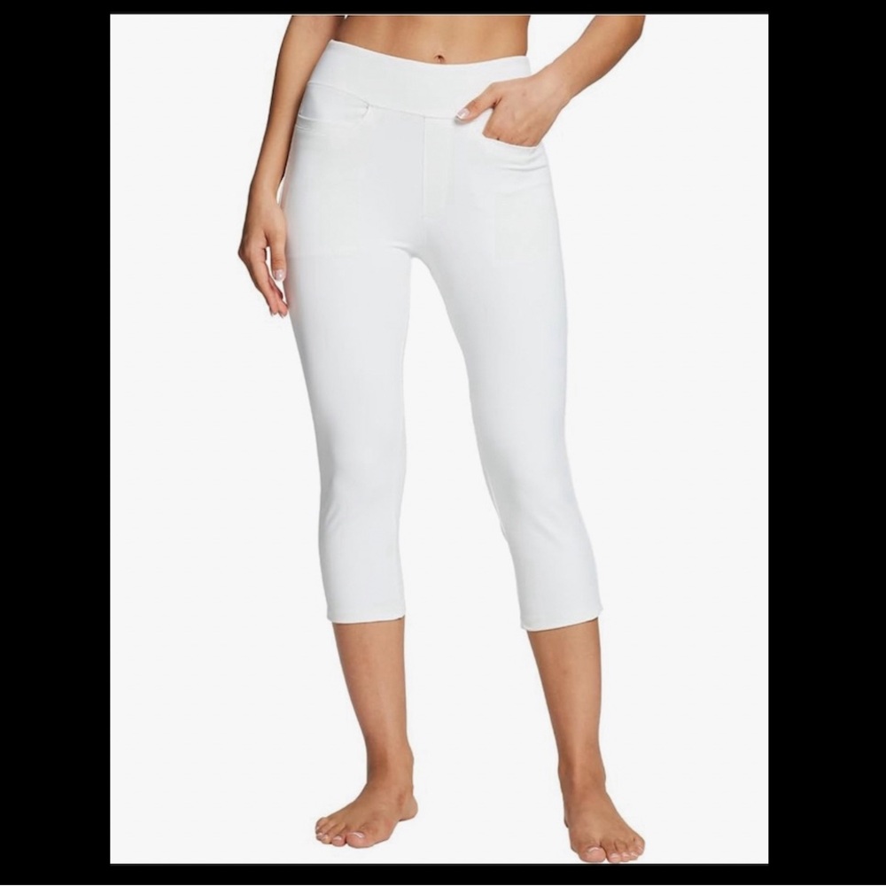 NWT - Capri Pants